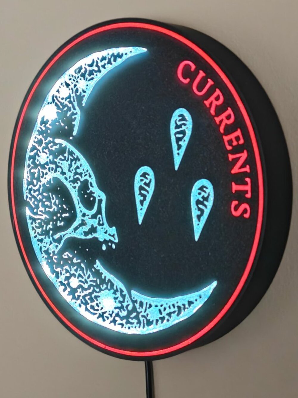 CURRENTS metalcore band logo illuminated moon-skull LED sign - Cyan and Red